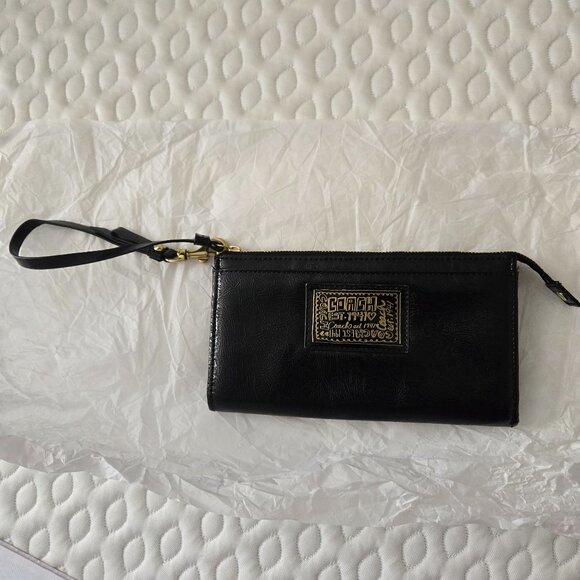 Coach Wrisltet - Picture 1 of 5